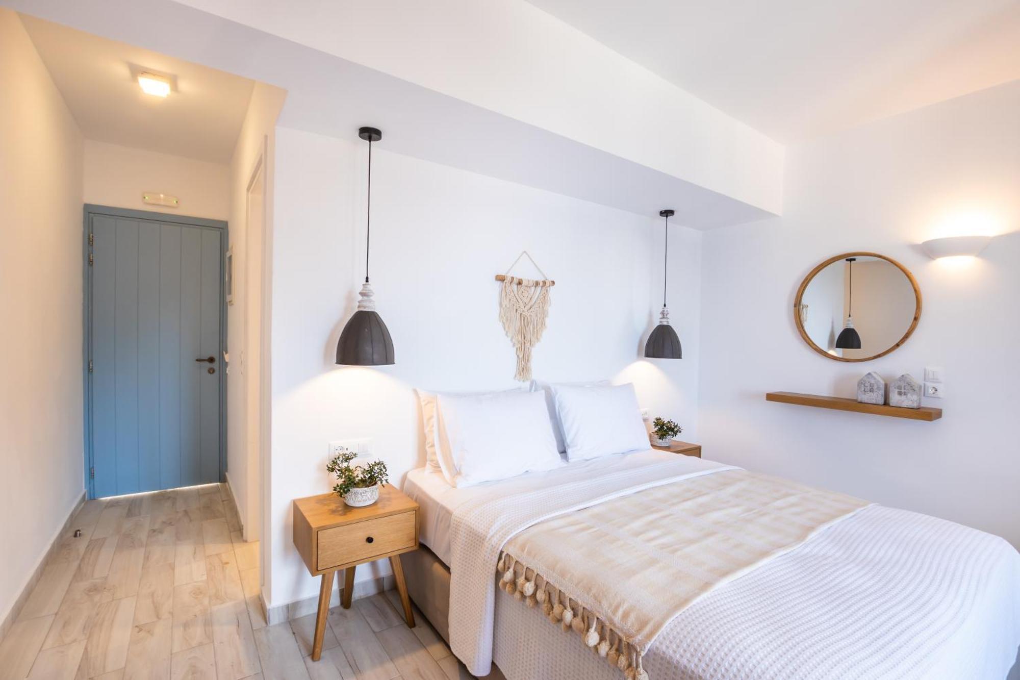 Yploui Suites カルパトス エクステリア 写真