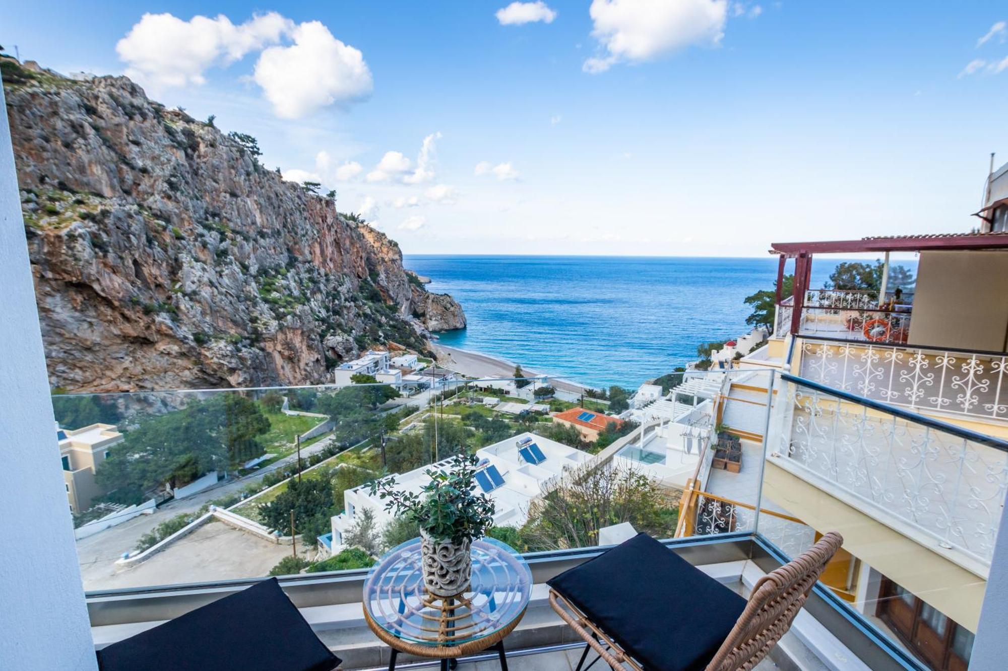 Yploui Suites カルパトス エクステリア 写真