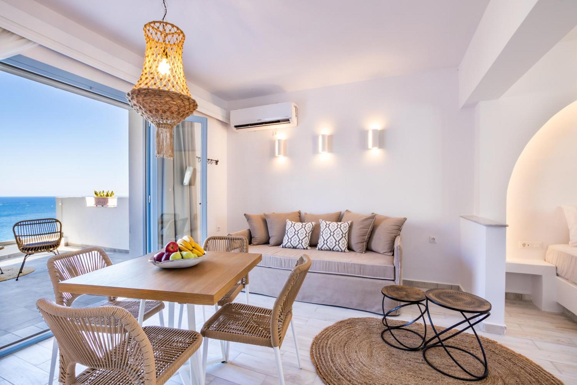 Yploui Suites カルパトス エクステリア 写真