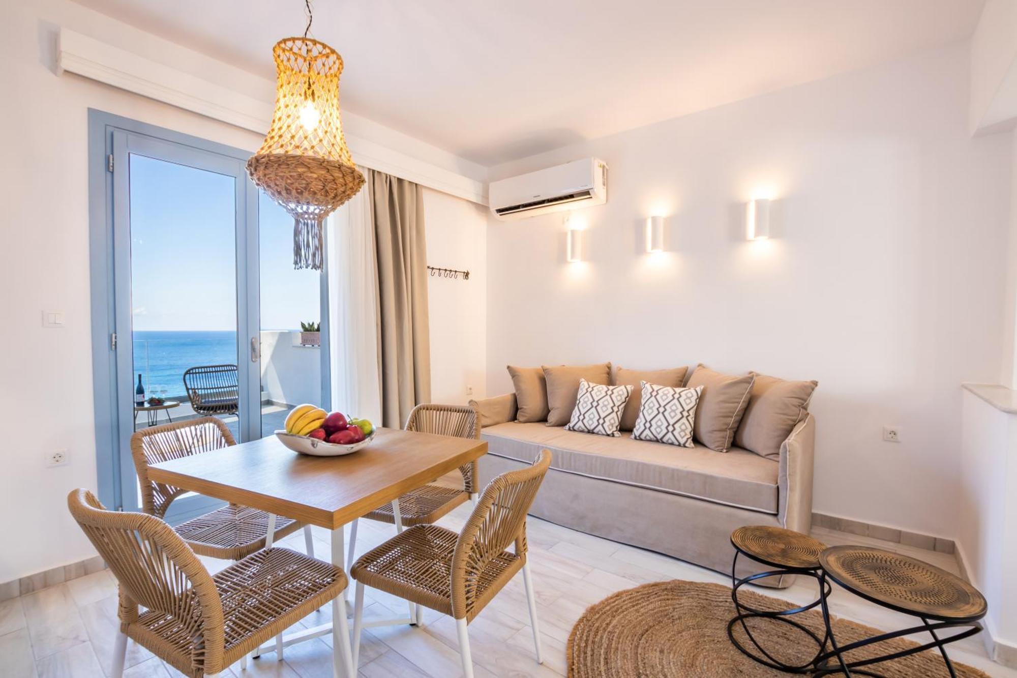 Yploui Suites カルパトス エクステリア 写真