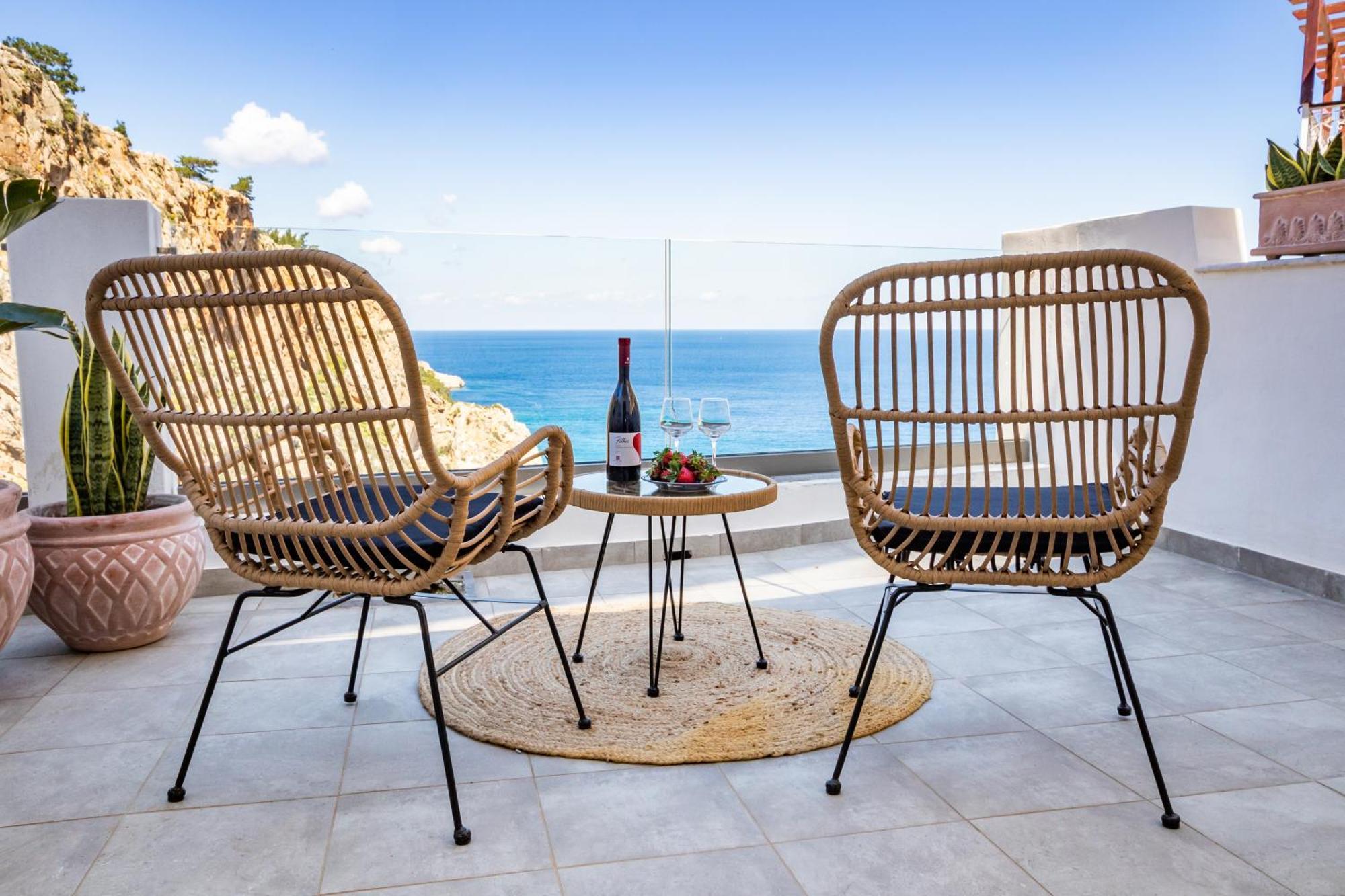 Yploui Suites カルパトス エクステリア 写真