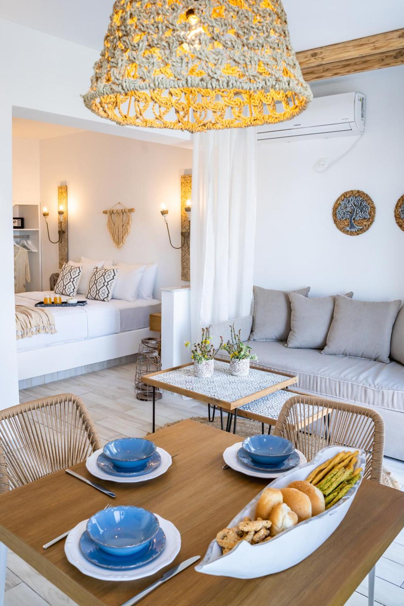 Yploui Suites カルパトス エクステリア 写真